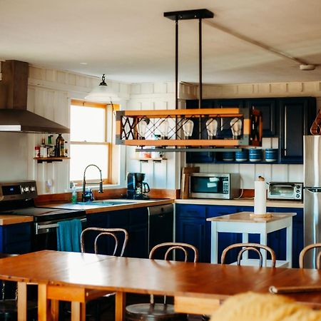 The Barn At Evermore: Riverfront Retreat W/Hot Tub Luray Exterior foto